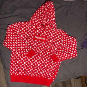 Louis Vuitton X Supreme hoodie (replica)